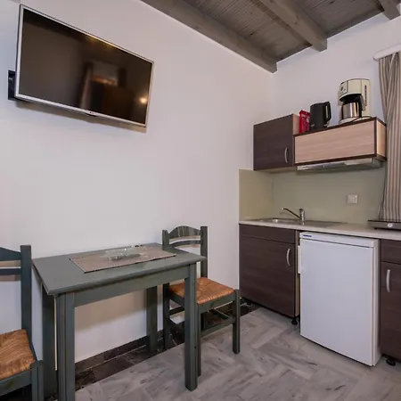 Eko Aparthotel 2*